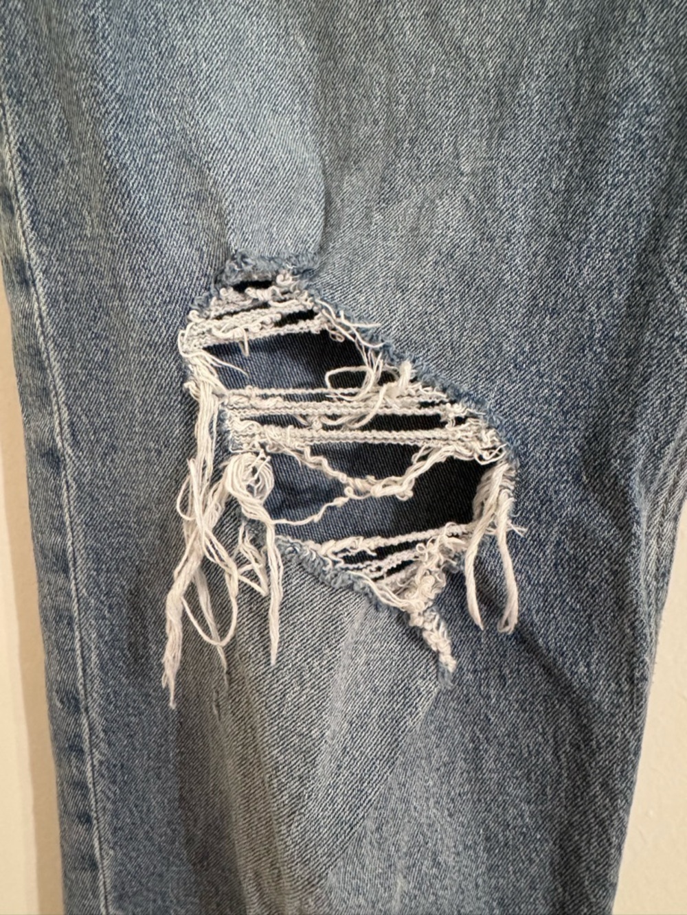 Old Navy Mid-Rise Boyfriend Loose Jeans - Blue - Picture 6 of 7